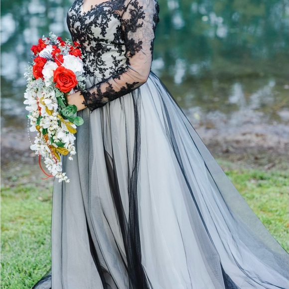 Wedding dress by Light in the Box - Picture 2 of 7